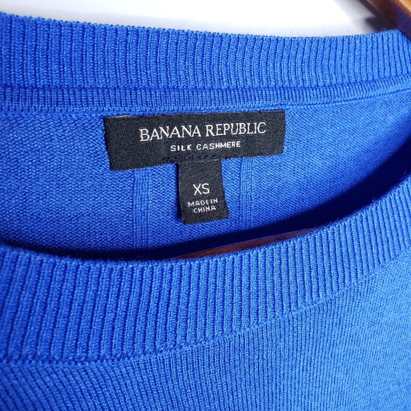 Banana Republic Silk Cashmere Crew-Neck Sweater - Picture 4 of 8